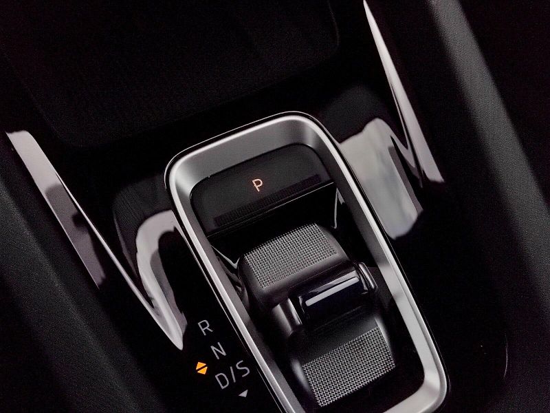 Škoda Octavia (2024) Top Selection 1,5 Tsi 110 Kw D - fotka 21 z 36