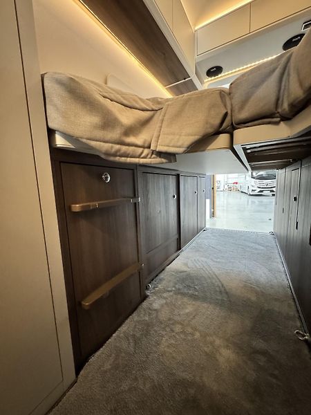 Kabe Travel Master VAN (2025) Abisko Van 690 LB 4x4  - fotka 36 z 40