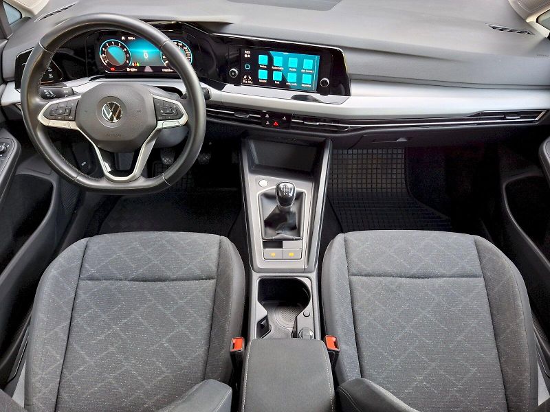 Volkswagen Golf (2020) Life 1,5TSi 96kW - fotka 5 z 33