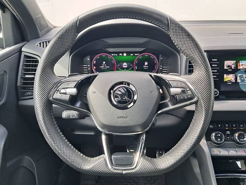 Škoda Karoq (2023) SPORTLINE 1.5 TSI / 110 kW DSG - fotka 6 z 29
