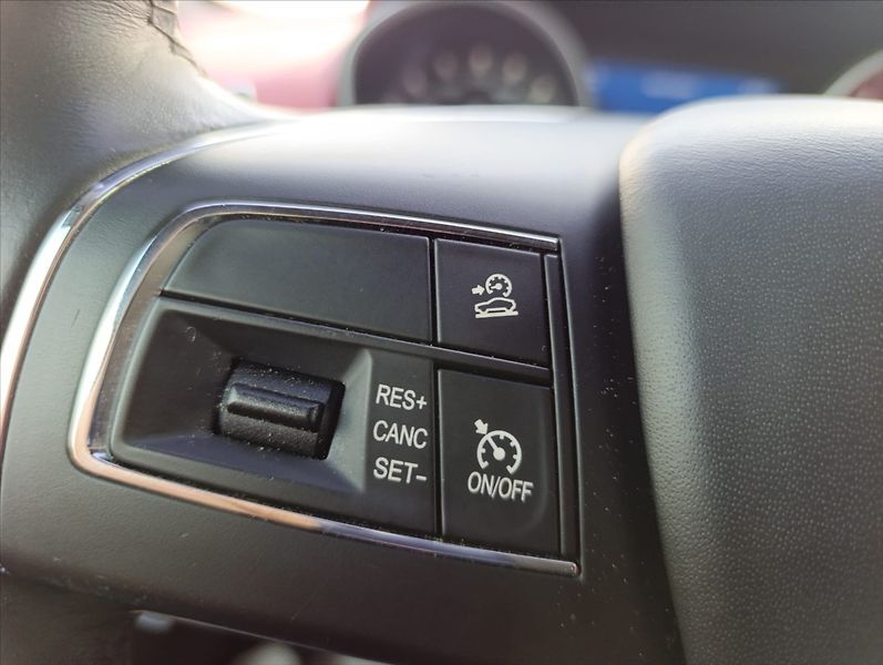 Maserati Levante 3,0 V6 Q4 Kůže,Kamera,Bi-xenon - fotka 29 z 40