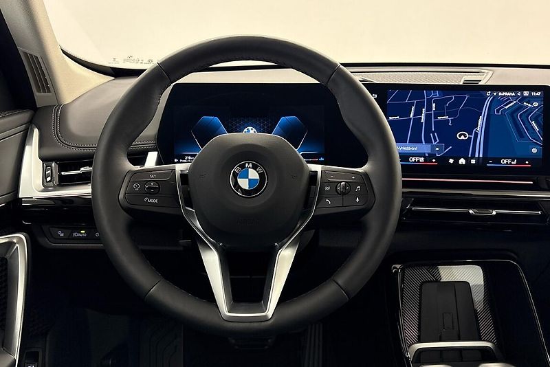 BMW X1 sDrive18d - fotka 9 z 14