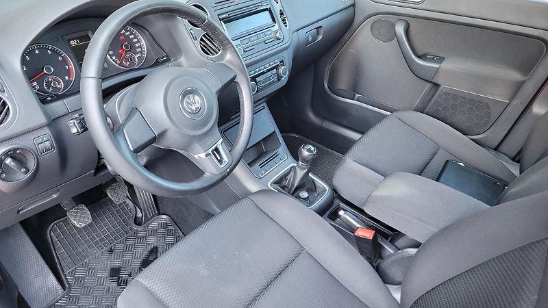 Volkswagen Golf Plus TREND 1,2 TSI 77 KW  ČR - fotka 21 z 22