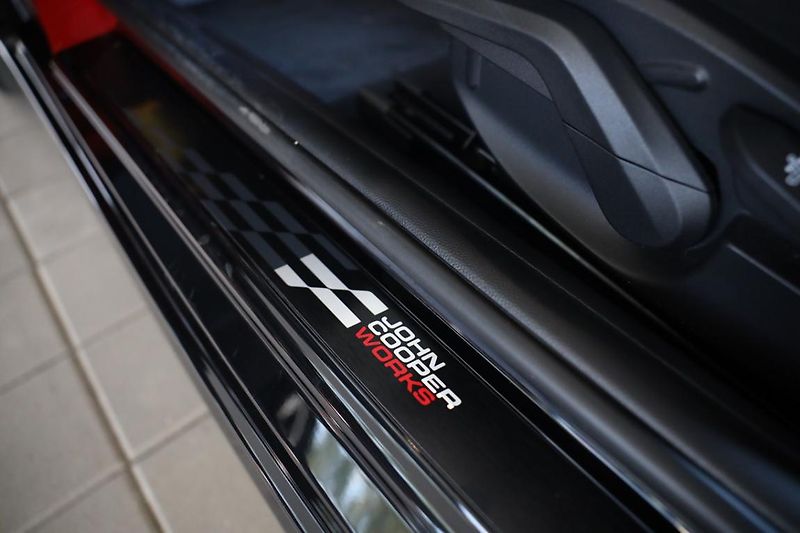 Mini Cooper S - fotka 18 z 23