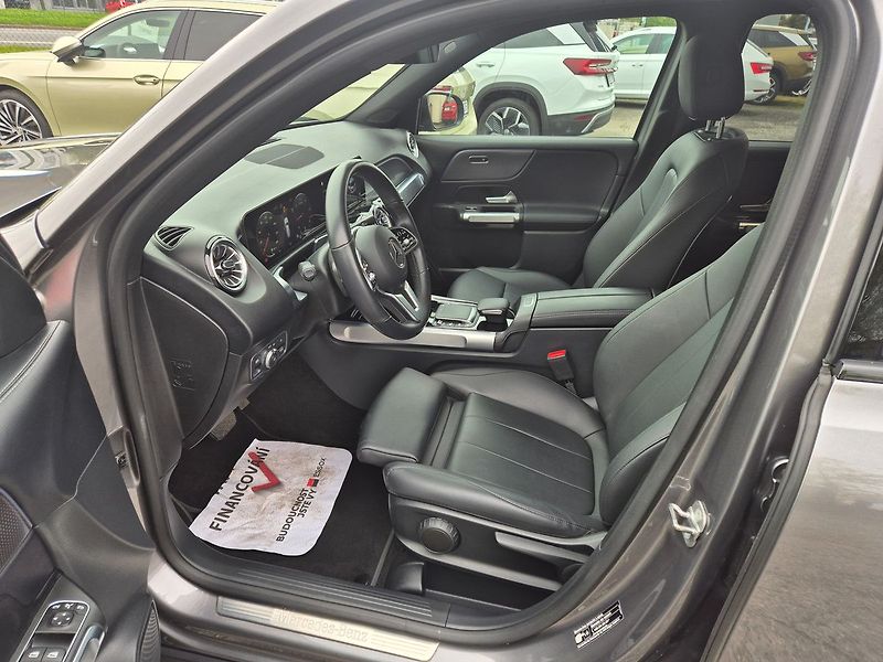 Mercedes-Benz GLB 200D 4MATIC, záruka 7/2027 neb - fotka 11 z 42