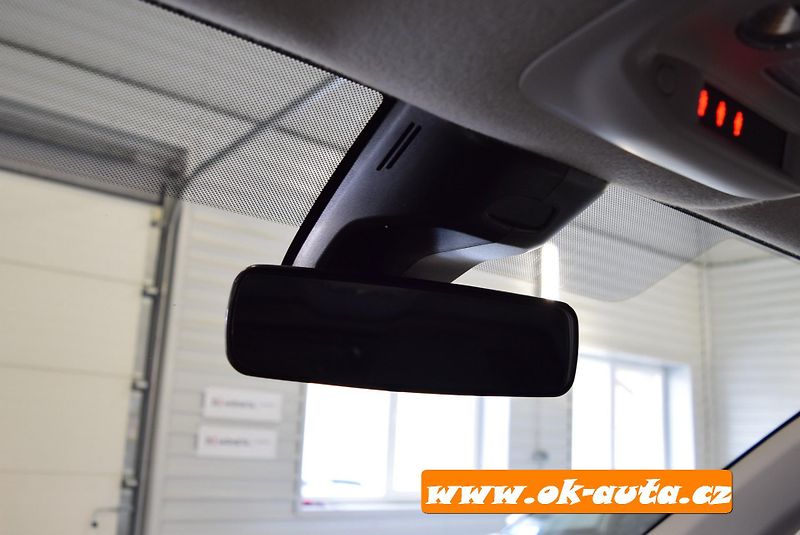 Peugeot Expert 2.0 BHDI LONG 6.MÍST AUTOMAT   - fotka 49 z 56