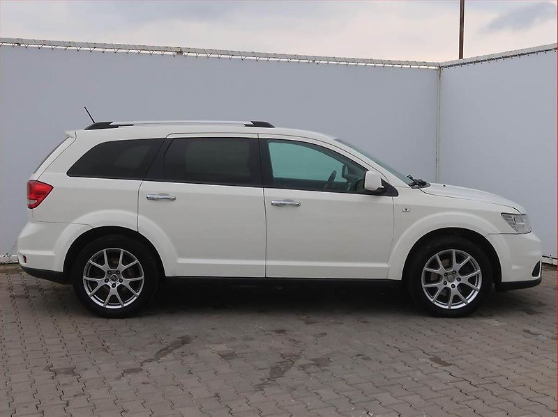 Fiat Freemont (2013) 2.0 MultiJet, 4X4, Automat - fotka 6 z 16