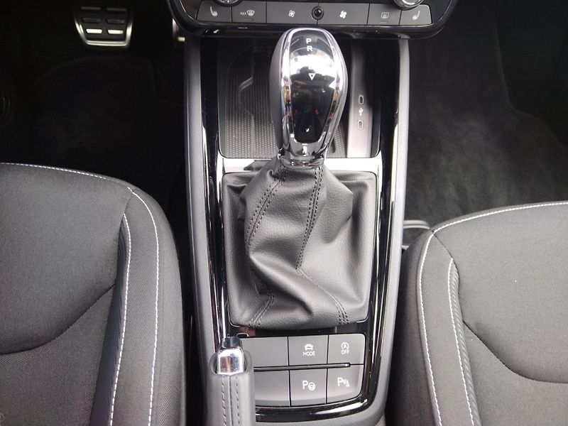 Škoda Scala 1.0 TSi DSG 7st. Monte Carlo - fotka 21 z 30