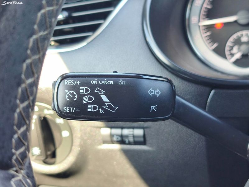 Škoda Octavia (2016) - fotka 25 z 34