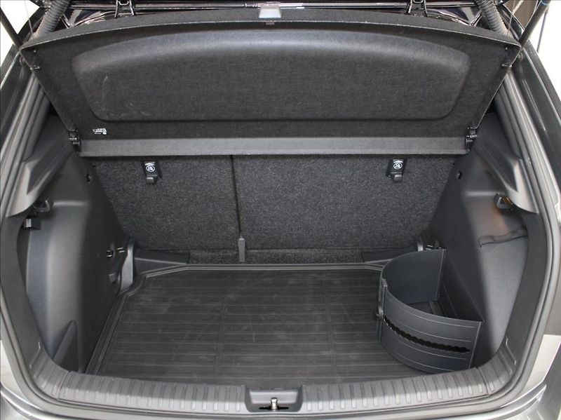 Škoda Fabia 1,0 TSi DSG Monte C. 5L-Záruka - fotka 22 z 24