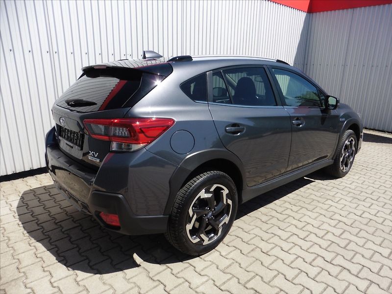 Subaru XV 2,0 Exclusive AWD A/T, EyeSigh - fotka 4 z 24
