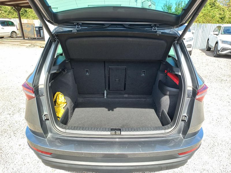 Škoda Karoq (2024) 2.0TDi 85kW DSG ČR DPH Fresh - fotka 12 z 21