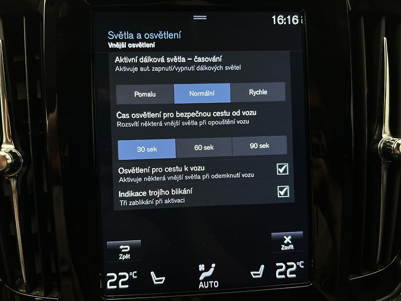 Volvo S90 D4 MOMENTUM 1. maj. - fotka 37 z 43