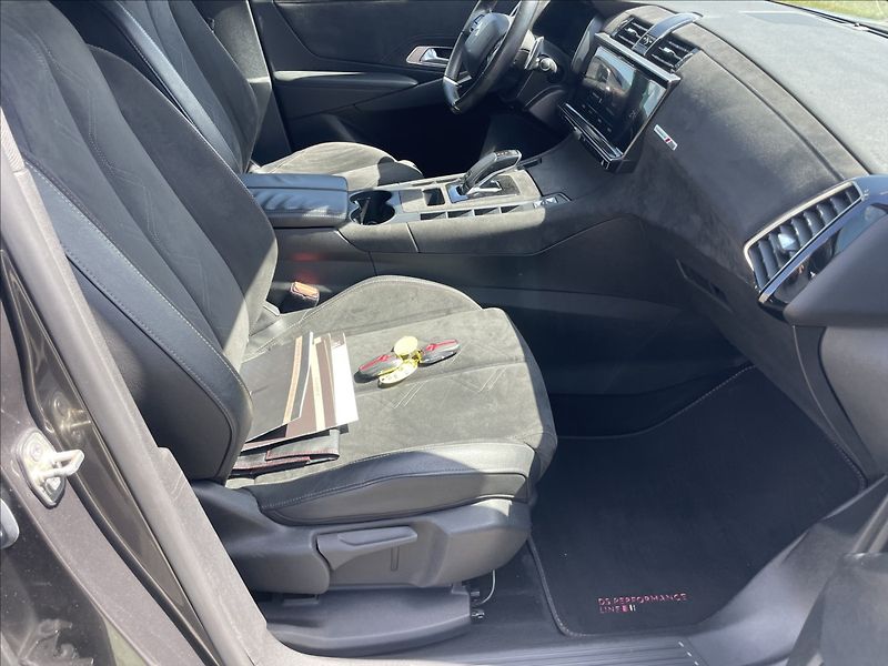 DS Automobiles DS7 Crossback 2,0 BHDi 130kw Grand Chic AT8 - fotka 16 z 41