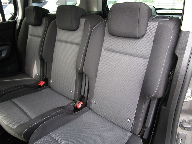 Toyota ProAce City Verso 1.5D-4D, 1. majitel - fotka 45 z 65