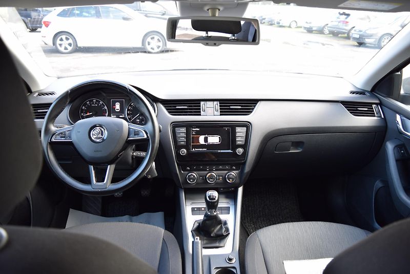 Škoda Octavia (2017) 1.4TSI 110kwSTYLE XEN TAŽ NAVI - fotka 16 z 45