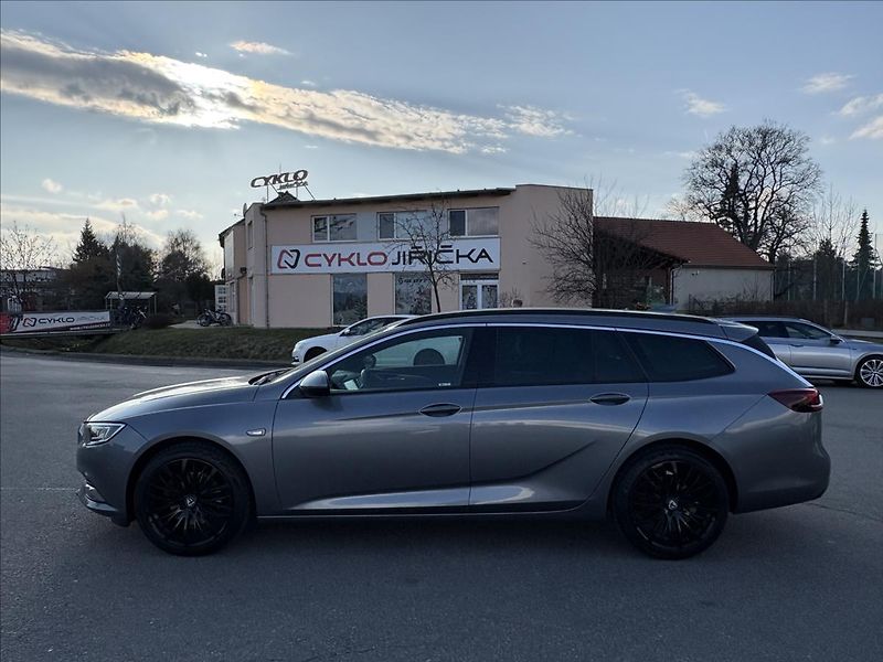 Opel Insignia 1,6 CDTi100kW,Led,Nové rozvody - fotka 37 z 39