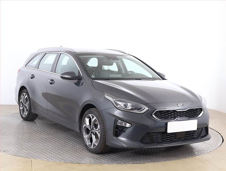 Kia Ceed (2019) Platinum 1.6 CRDi, Navi - fotografie inzerátu