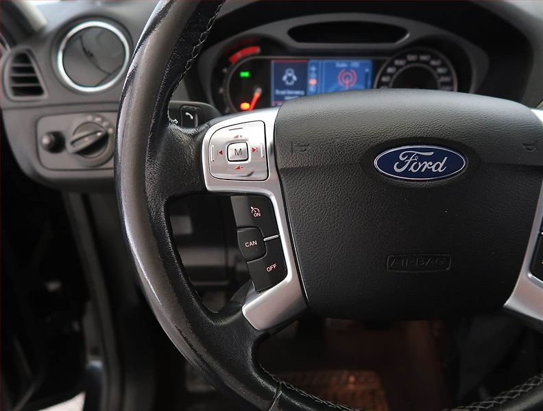 Ford S-MAX (2008) 2.2 TDCi, nová STK, Tažné - fotka 16 z 23