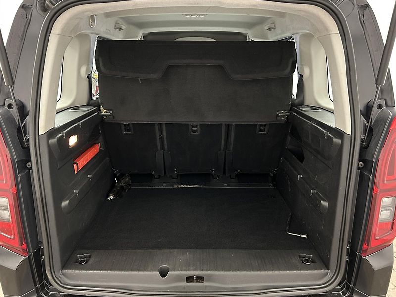 Opel Combo 1.2  Enjoy - fotka 22 z 23