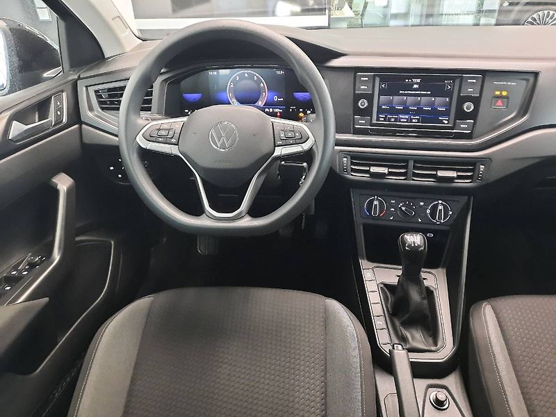 Volkswagen Taigo (2023) Life 1.0 TSI (70kW/95k) - fotka 11 z 25