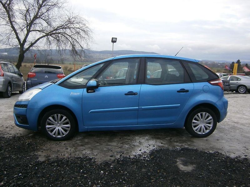 Citroën C4 Picasso 1.6 HDI - fotka 6 z 19