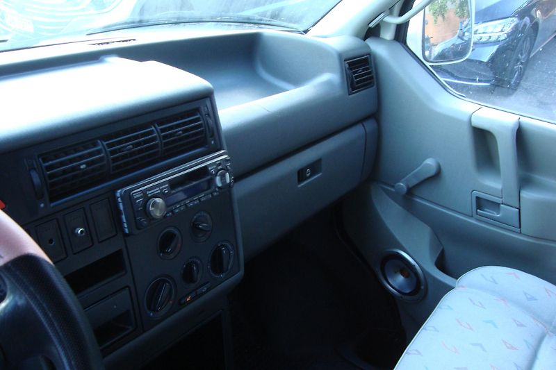 Volkswagen Transporter (2000) T4,2.5 TDi,ČR,Nová STK 8/2028 - fotka 43 z 54