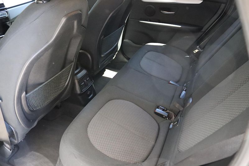 BMW Řada 2 225xe iPERFORMANCE F45 165kW - fotka 41 z 50