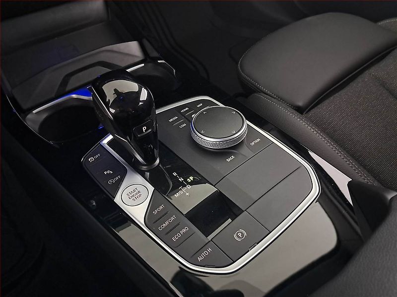 BMW Řada 1 (2023) M Sport 120i - fotka 13 z 24