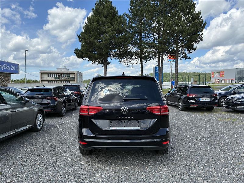 Volkswagen Touran 2,0 TDI ,7 MÍST,TAŽNÉ,KAMERA - fotka 5 z 35