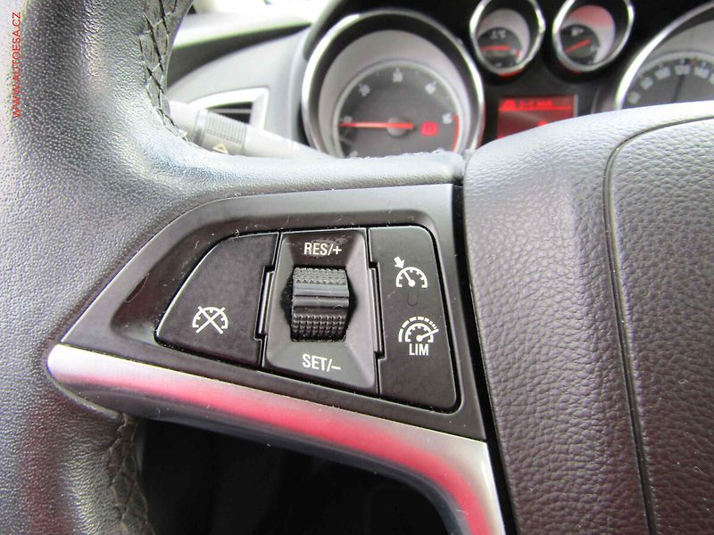 Opel Astra (2014) 2.0CDTi, Automat - fotka 14 z 21