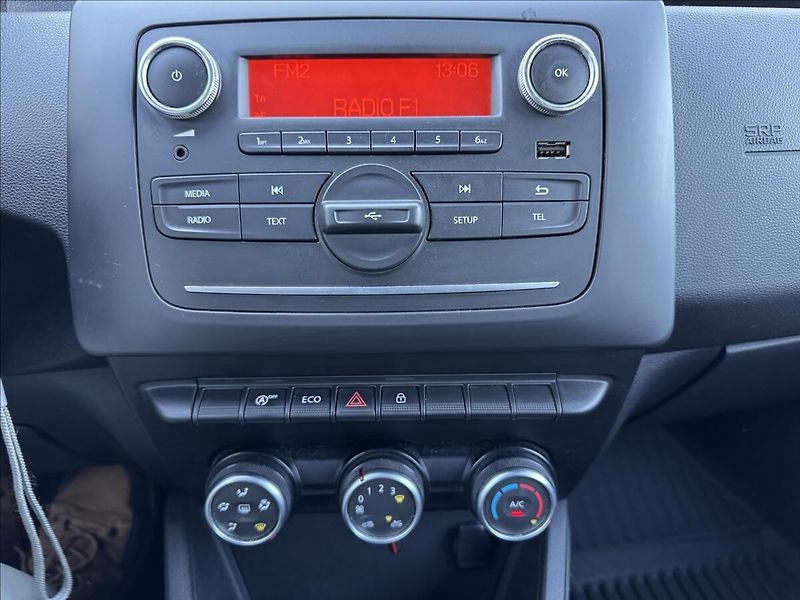 Dacia Duster 1,6 COMFORT - fotka 6 z 16