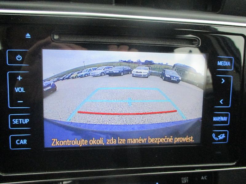 Toyota Auris 1.6 D-4D - fotka 23 z 34