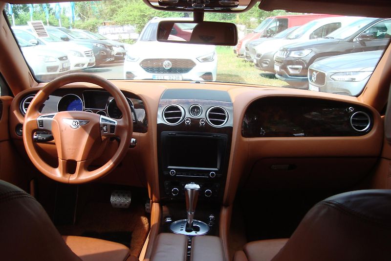 Bentley Continental Flying Spur (2013) SPEED 6.0 W12 - fotka 26 z 49