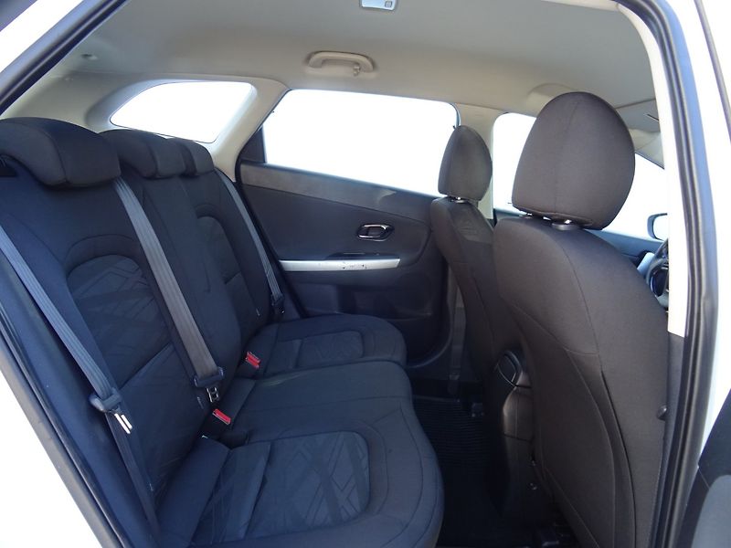 Kia Ceed (2013) 1.6CRDi,94kW,NovéČR,klima - fotka 17 z 21