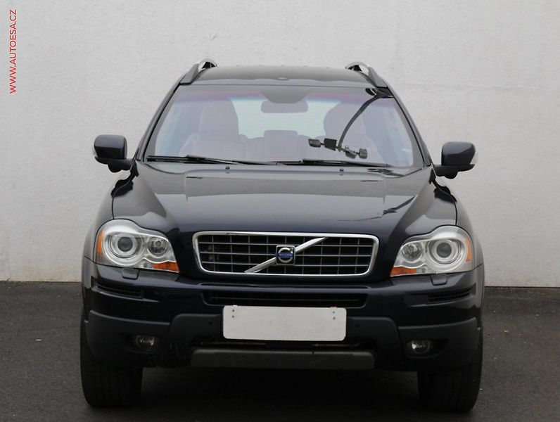 Volvo XC90 (2004) 2.4 D5 AWD, ČR, AT - fotka 2 z 3