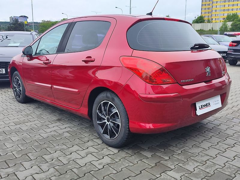 Peugeot 308 1.6VTi/88kW Premium - fotka 7 z 21