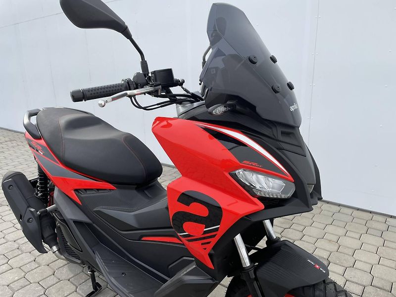 Aprilia (2026) SR GT 125 Sport EU5+ - fotka 4 z 11