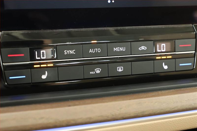 Volkswagen Touareg (2018) 3.0 TDI - fotka 12 z 19