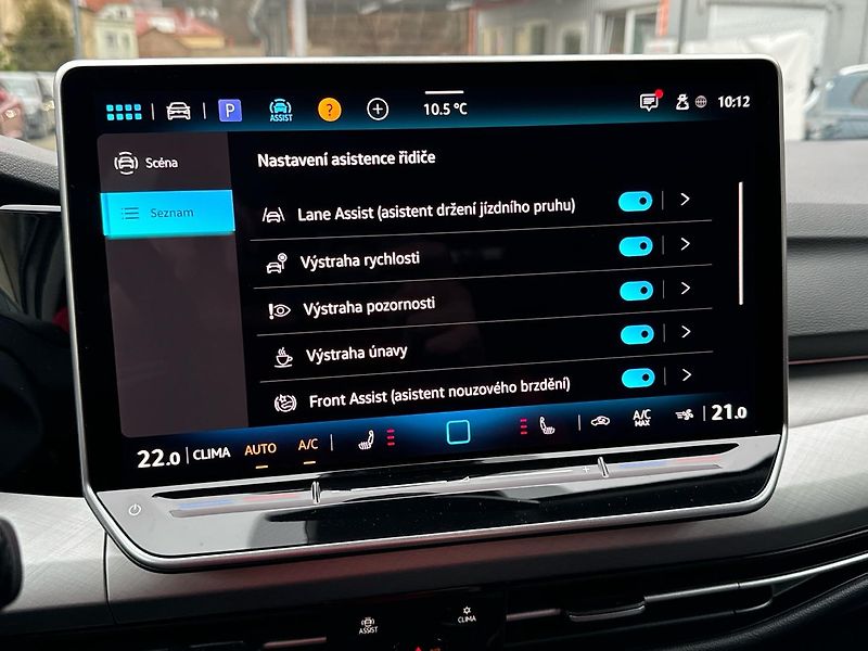Volkswagen Golf Life 1,5 eTSI 7DSG mHEV - fotka 24 z 29