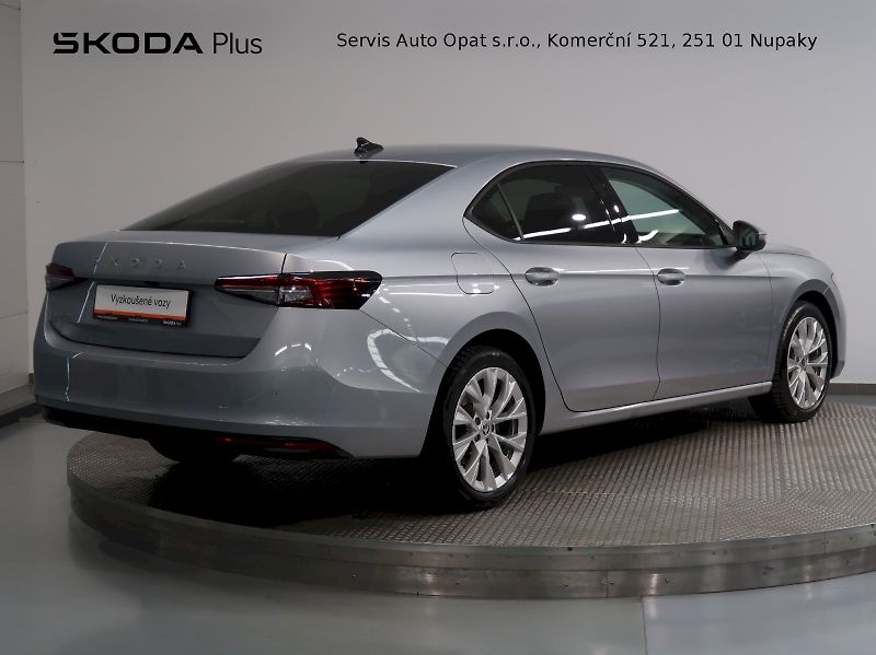 Škoda Superb (2024) SELECTION 2.0TDI 110KW DSG MAT - fotka 2 z 42