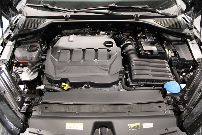 Škoda Octavia 2,0 TDI RS 147KW 4x4 zánovní - fotka 7 z 39