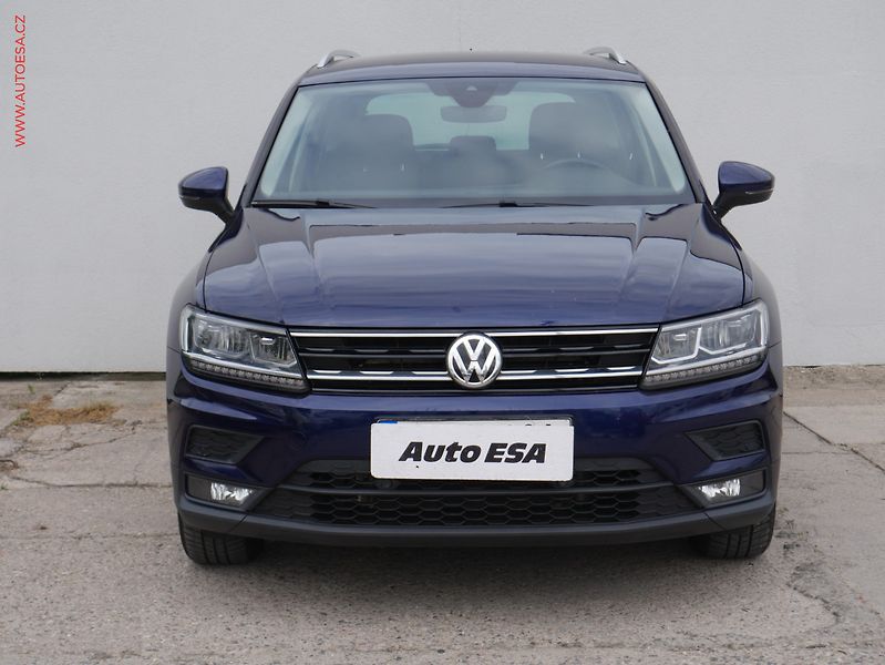 Volkswagen Tiguan (2018) 2.0 TDi 4x4, 1.maj,ČR, DSG - fotka 2 z 20