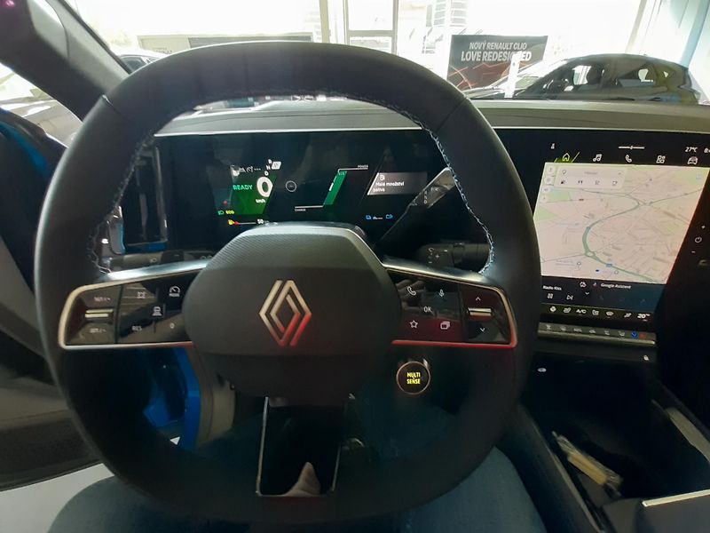 Renault Rafale (2026) esprit Alpine hybrid 200 - fotka 14 z 18