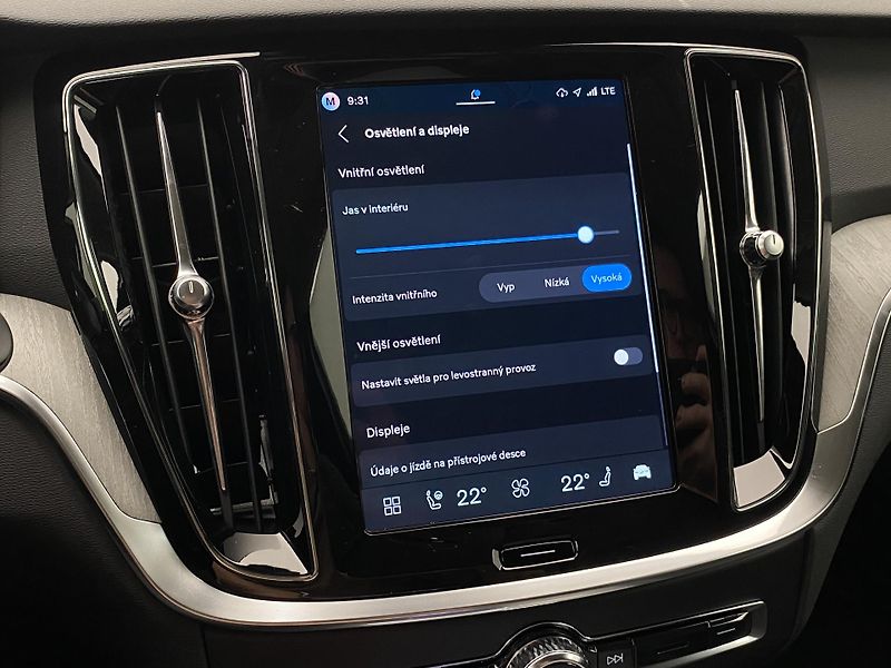 Volvo V60 (2026) B4 AUT DARK PLUS - fotka 51 z 66