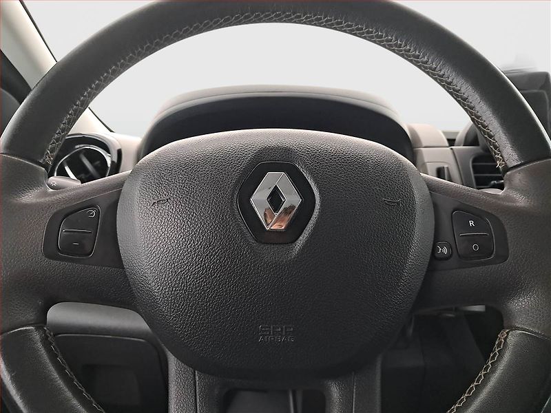 Renault Trafic (2016) 1.6 dCi, Bus, 8Míst, ČR, 1Maj - fotka 18 z 19
