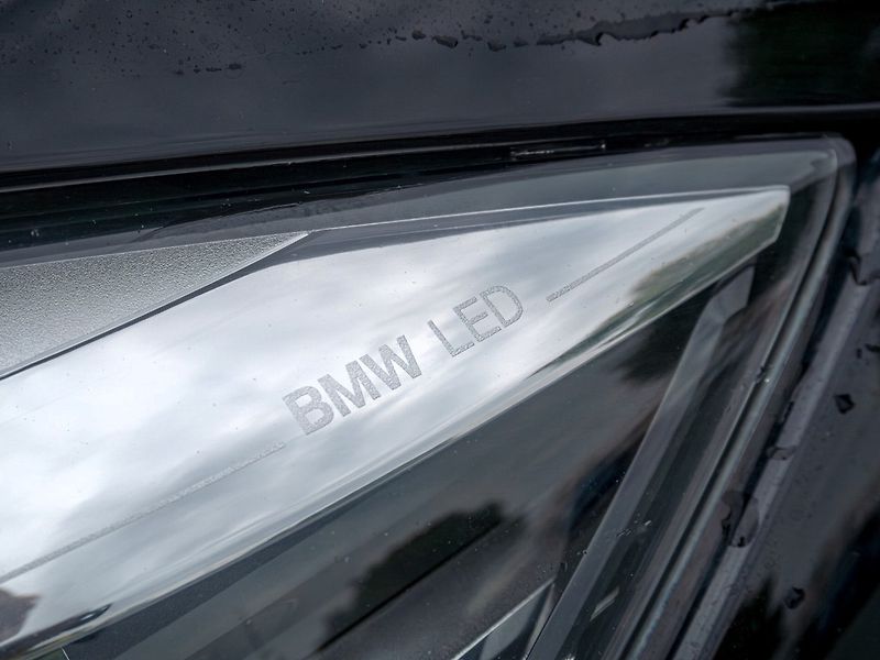 BMW Řada 3 (2017) 325D 165KW NAVI – LED - fotka 11 z 48