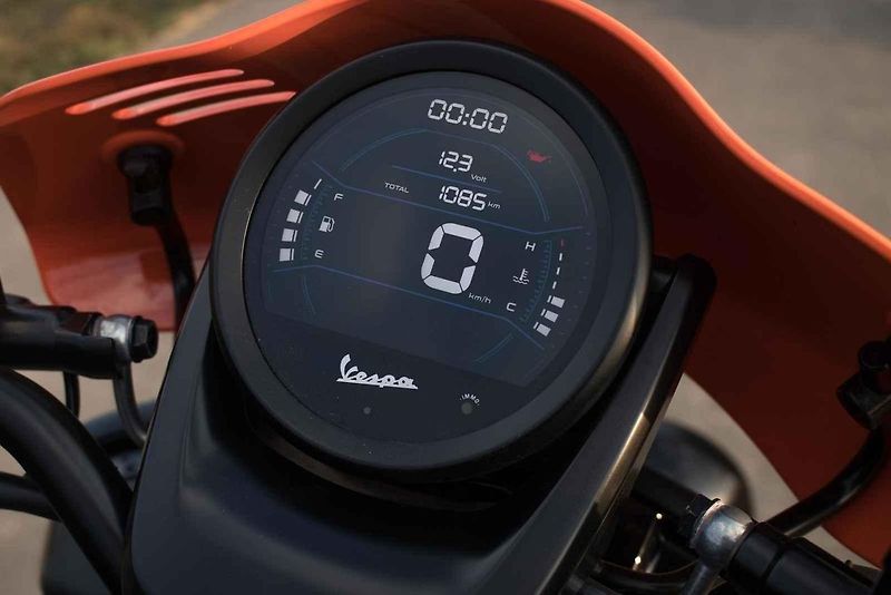 test Vespa GTV 300