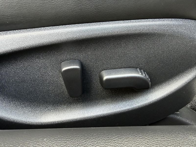 Infiniti Q50 2,2 Diesel 125kW REZERVACE - fotka 28 z 45
