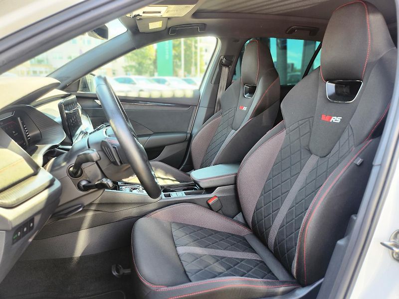 Škoda Octavia RS 2.0 TDI 147 kw DSG 4x4 Comb - fotka 9 z 26